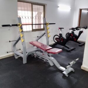 Commercial Flat Bench Press